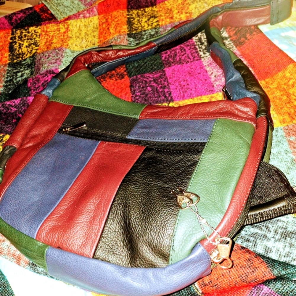NEW..Lady conceal..Leather, conceal and carry handbag!! Beautiful  hobo bag! YKK